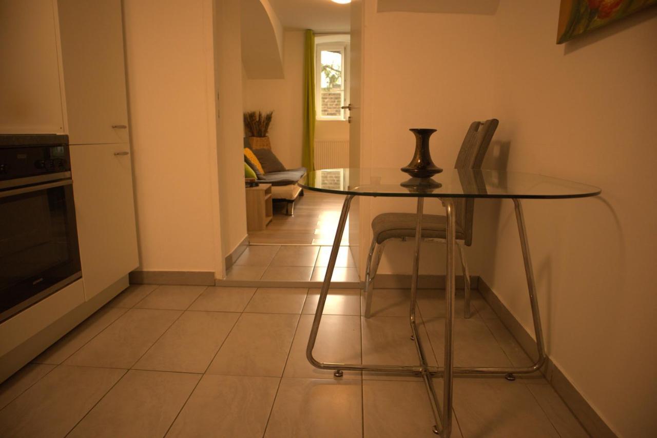 Brilliant Souterrain Apt. - Prater Amuesement Park Appartement Wenen Buitenkant foto